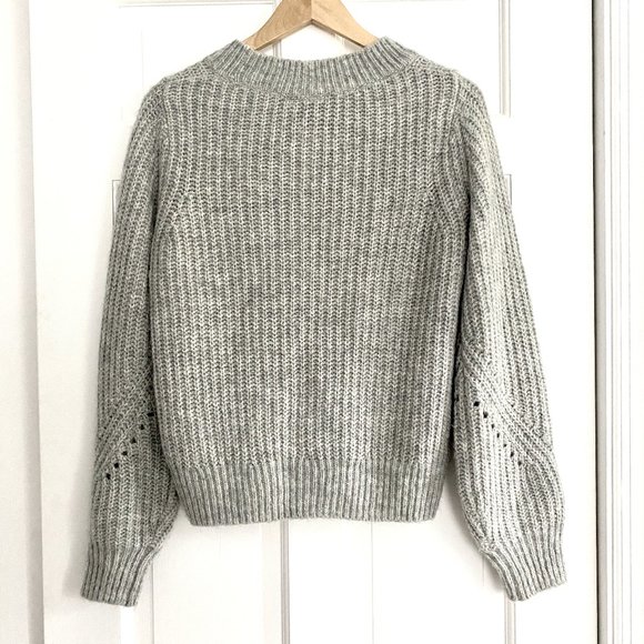 GAP Grey Heather Pull-over Sweater - Picture 2 of 3